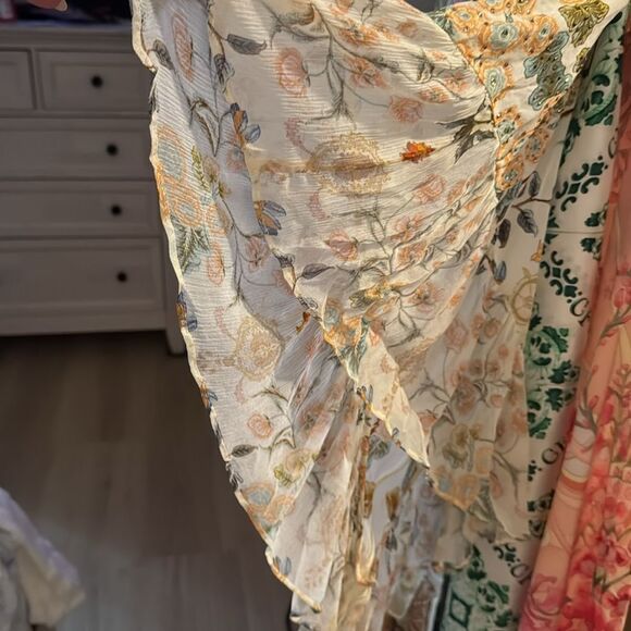 13 NWOT 949.00 CAMILLA High Low Hem Off Shoulder Dress
Honour Of Heirlooms SMALL - Picture 10 of 14